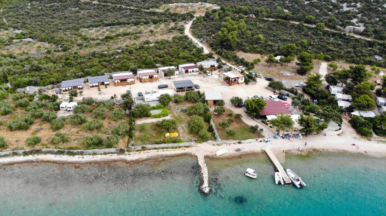 Mobile Homes Charly Tisno Buitenkant foto