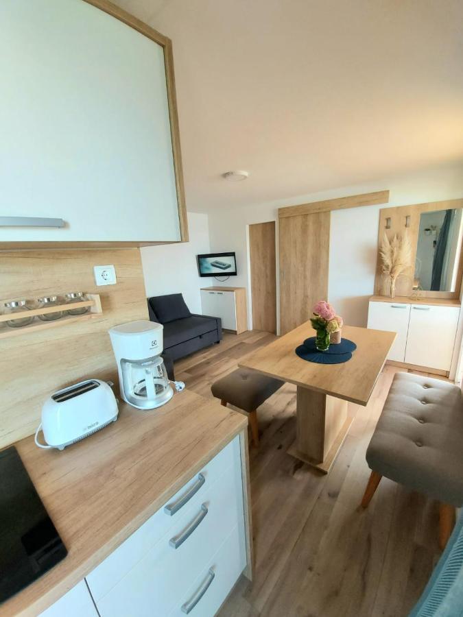 Mobile Homes Charly Tisno Buitenkant foto