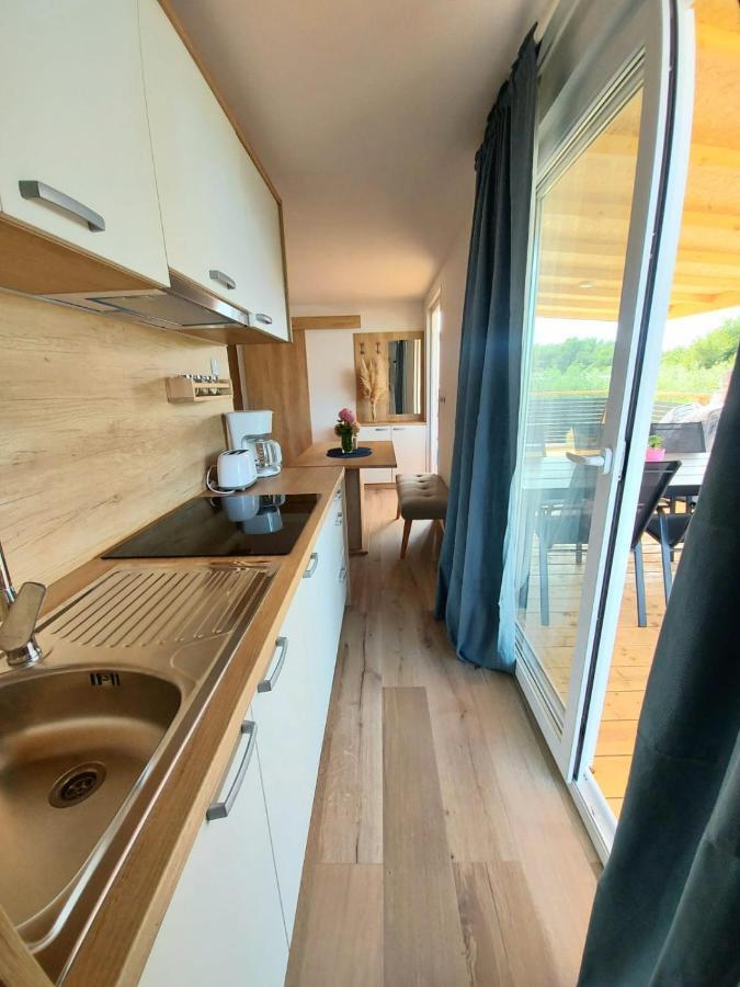 Mobile Homes Charly Tisno Buitenkant foto