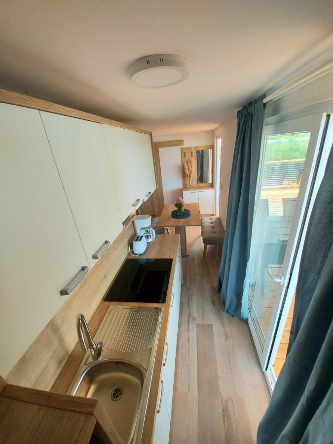 Mobile Homes Charly Tisno Buitenkant foto