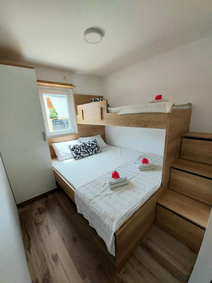 Mobile Homes Charly Tisno Buitenkant foto